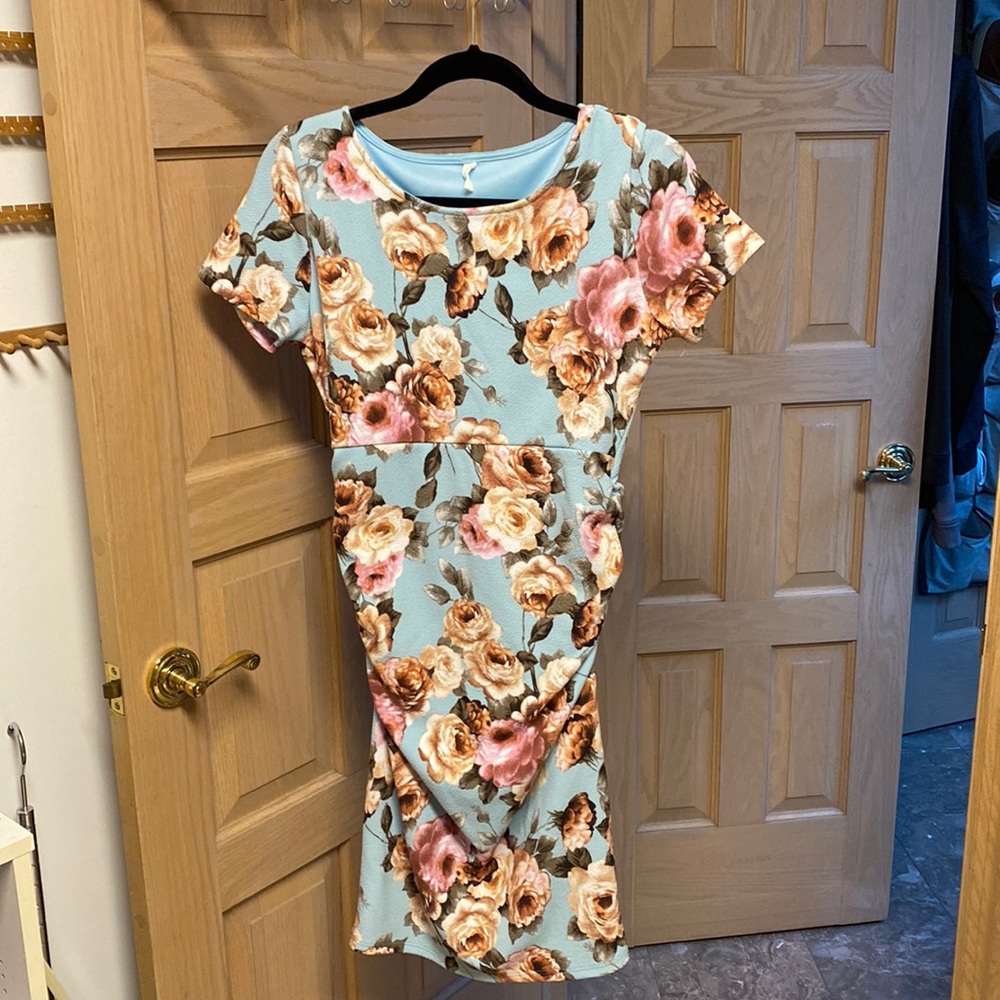 PinkBlush Light Blue Rose Floral Fitted Maternity Dress